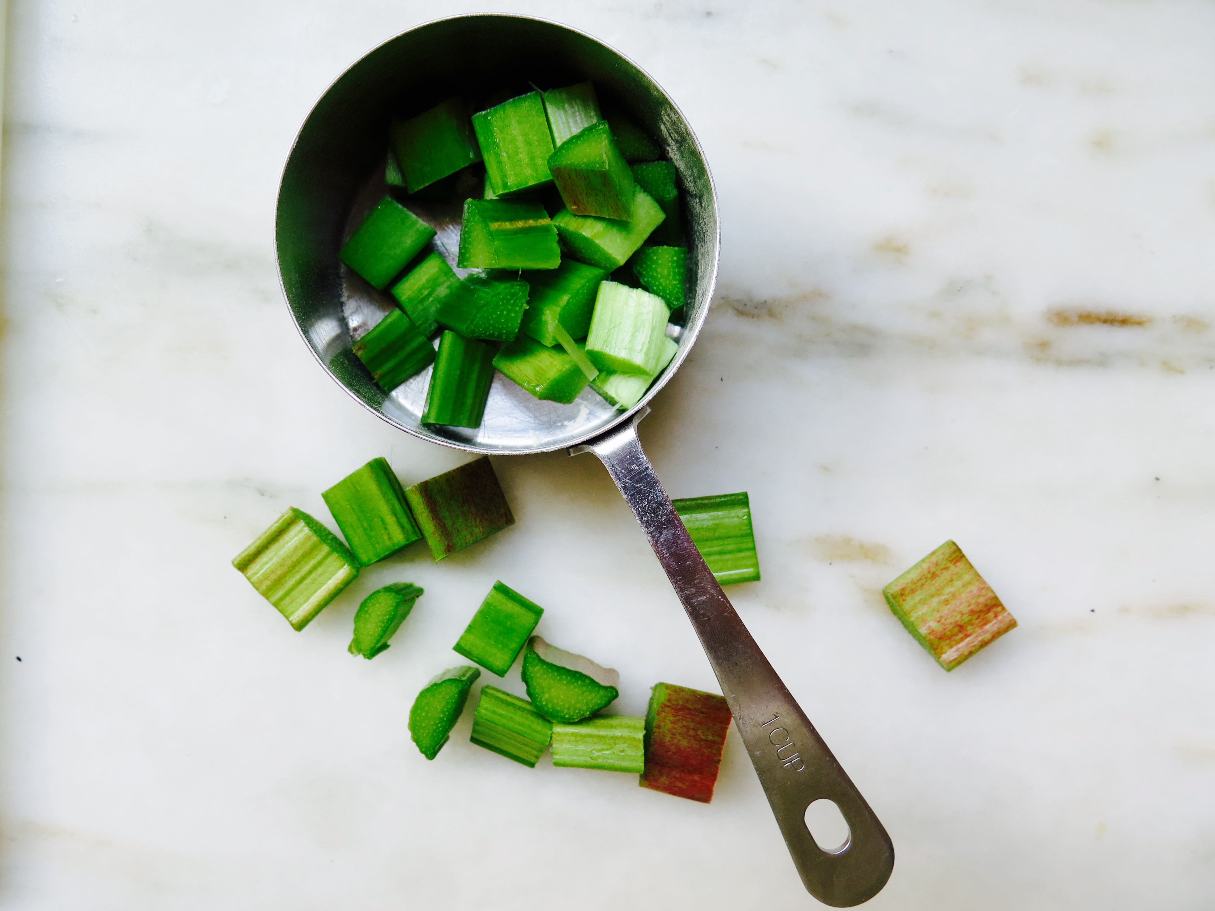 chop chop chop da rhubarb chop chop chop da rhubarb