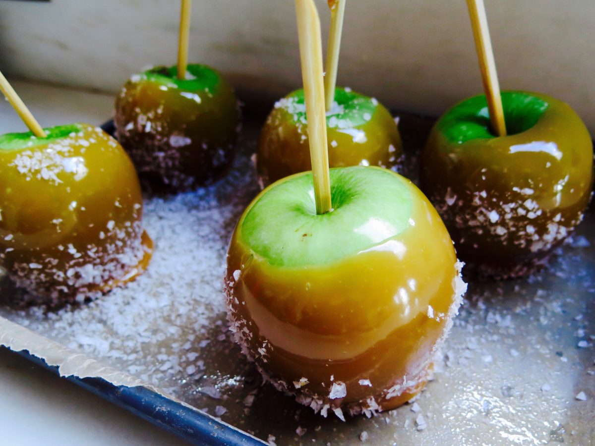 Salty Caramel Apples | Jessie Sheehan Bakes