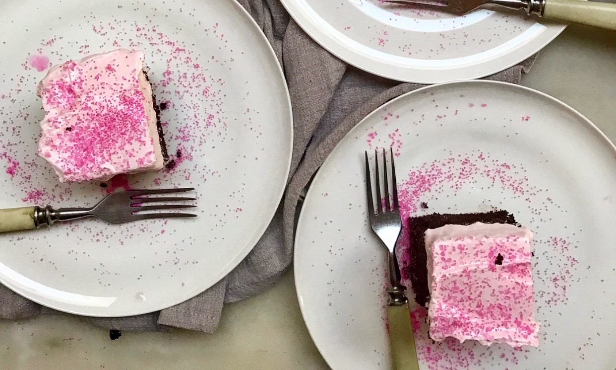 Chocolate cake with strawberry marshmallow frosting | Jessie Sheehan Bakes